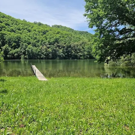 Le Paradou, Au Bord Du Lot 3* エスタン
